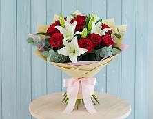 Букет цветов из:  Лилии и Розы в Березняки