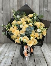 Букет цветов из:  Розы и Лизиантусы в Березняки