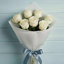 Букет 7 Белых роз Эдлесс Лав в Березняки