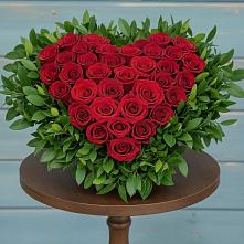 Цветочная композиция из Розы в виде сердца #REPLACE_PRED# Березняки