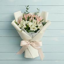 Букет цветов из:  Альстромерии в Березняки