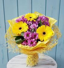 Букет цветов из:  Хризантемы и Герберы в Березняки