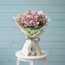 Букет цветов из:  Орхидеи и Розы в Березняки