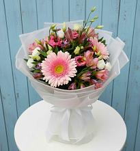 Букет цветов из:  Герберы, Альстромерии и Лизиантусы в Березняки