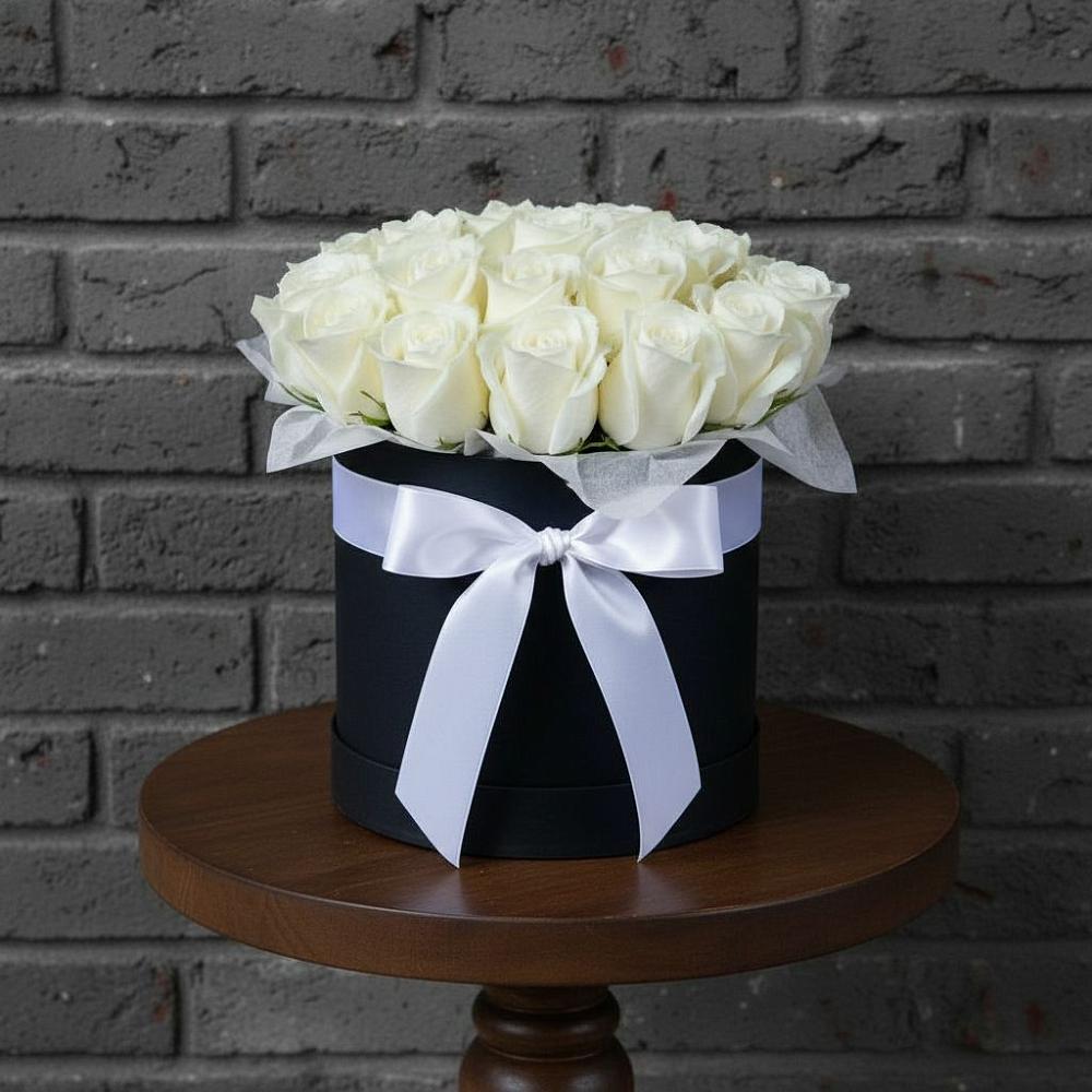 Цветочная композиция из Розы в шляпной коробке в Березняки