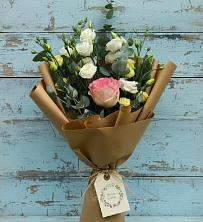 Букет цветов из:  Розы и Лизиантусы в Березняки